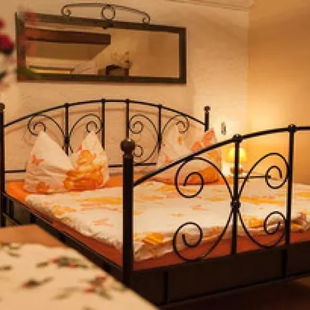 Ferienhaus Vier Napoleonslinden Holiday home Bad Sulza